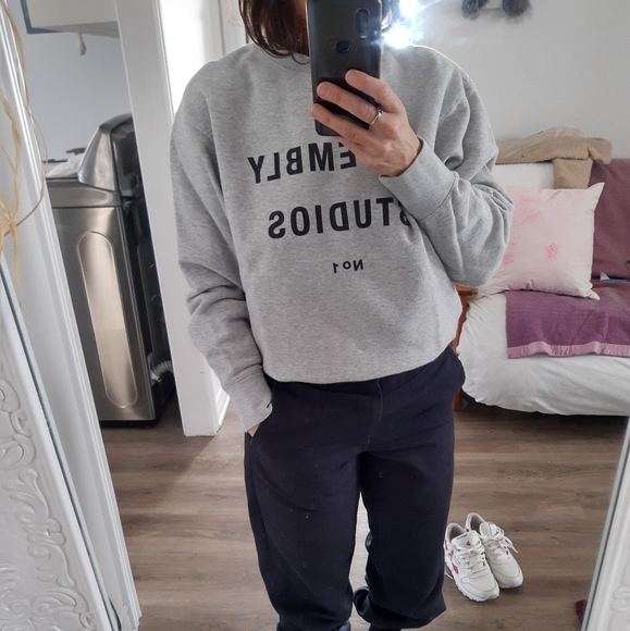 Sweater - Picture 5 of 9